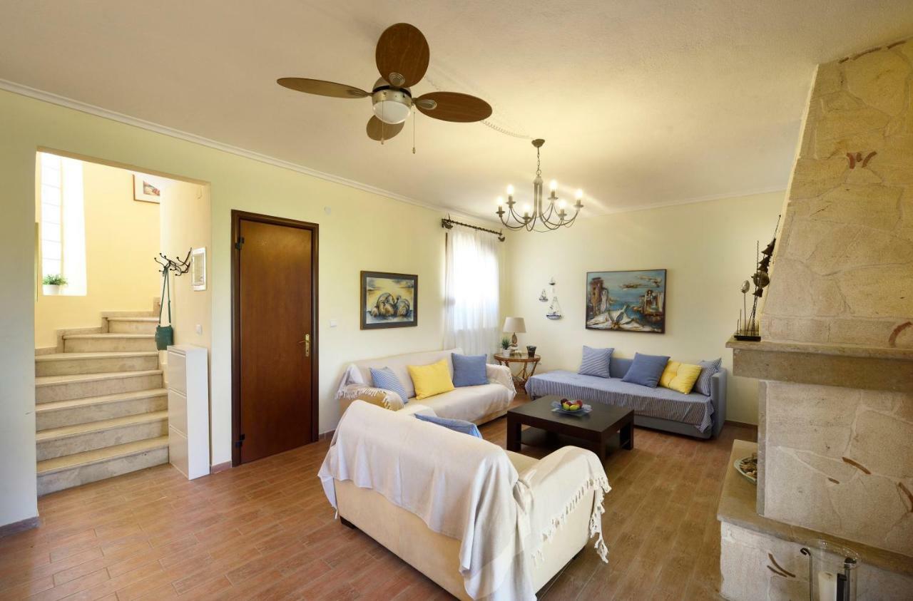 Sani Beach Villa エクステリア 写真