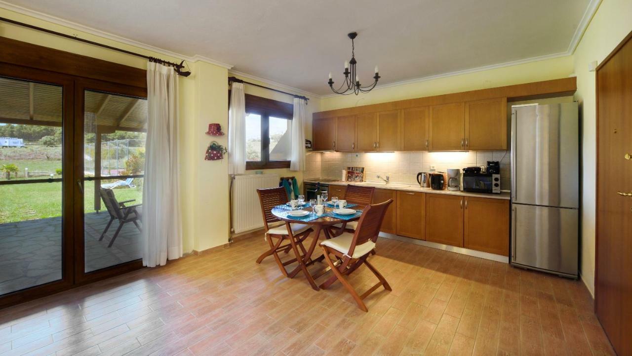 Sani Beach Villa エクステリア 写真